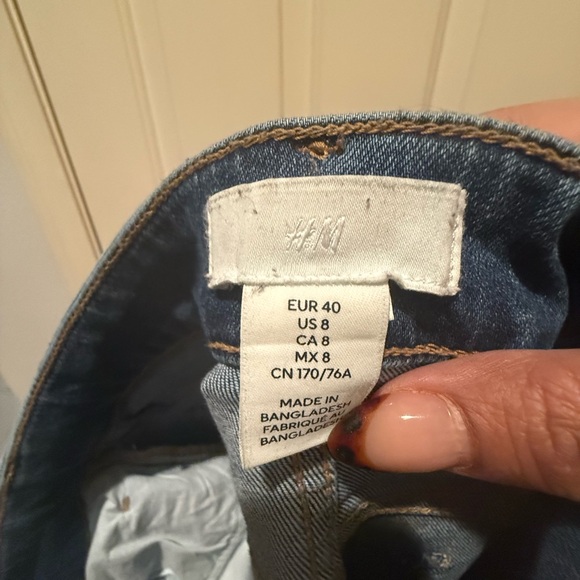 H&M Slim Fit Jeans in Light Blue womens - Picture 3 of 4